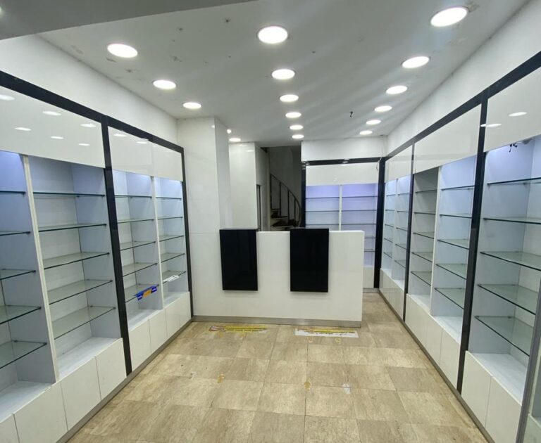 صيدليه للبيع الزمالك