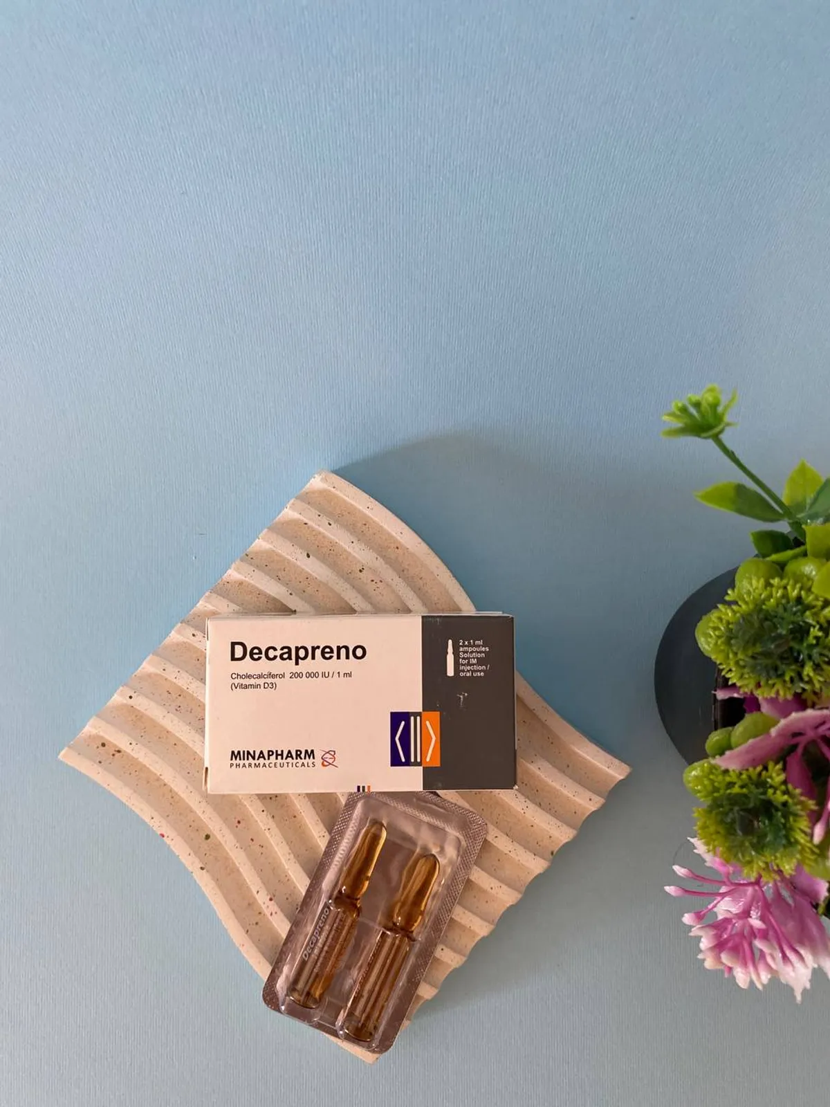 ديكابرينو 200000 وحدة 2 أمبول | Decapreno Vitamin D3 ديكابرينو 200000 وحدة أمبولات فيتامين D3 كوليكالسيفيرول 2 أمبول